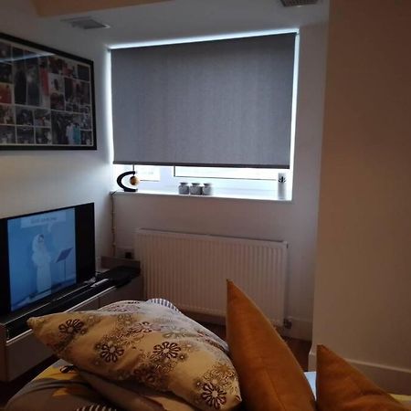 Whole Apartment 5 Mins To East Croydon & Concierge ロンドン エクステリア 写真